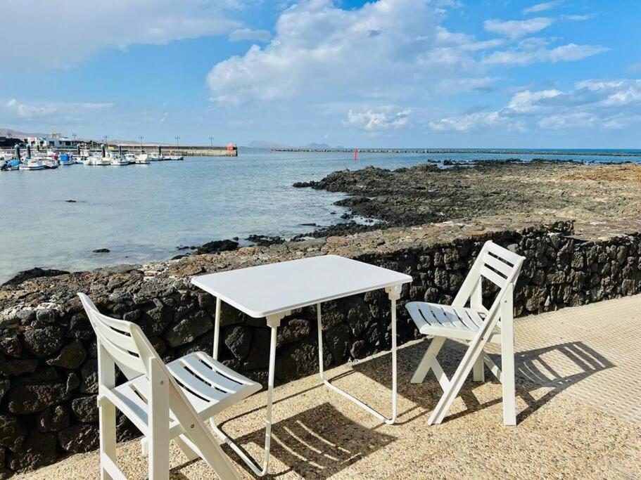 Orzola Oceanviews公寓 外观 照片